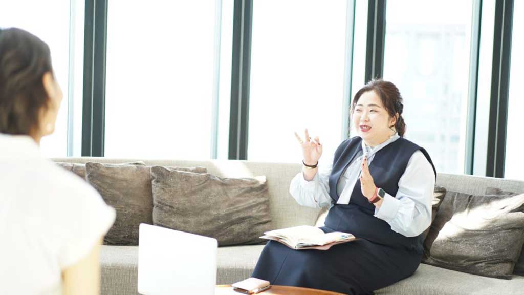 山本乃梨子様のバイオリズム鑑定の様子